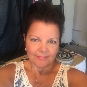 Meet your Posher, Lena